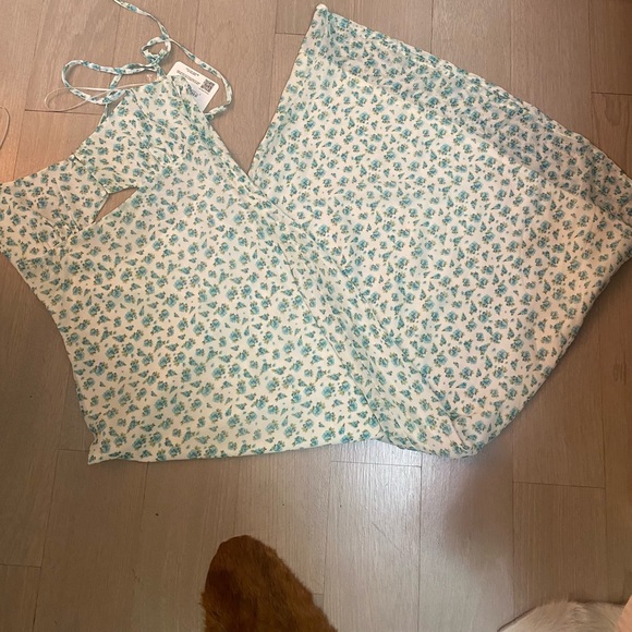 Floral maxi dress-make an offer - Picture 2 of 8